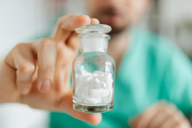 The Narrow Window: How Supplement Timing Is Quietly Undermining Your Prescription Medications